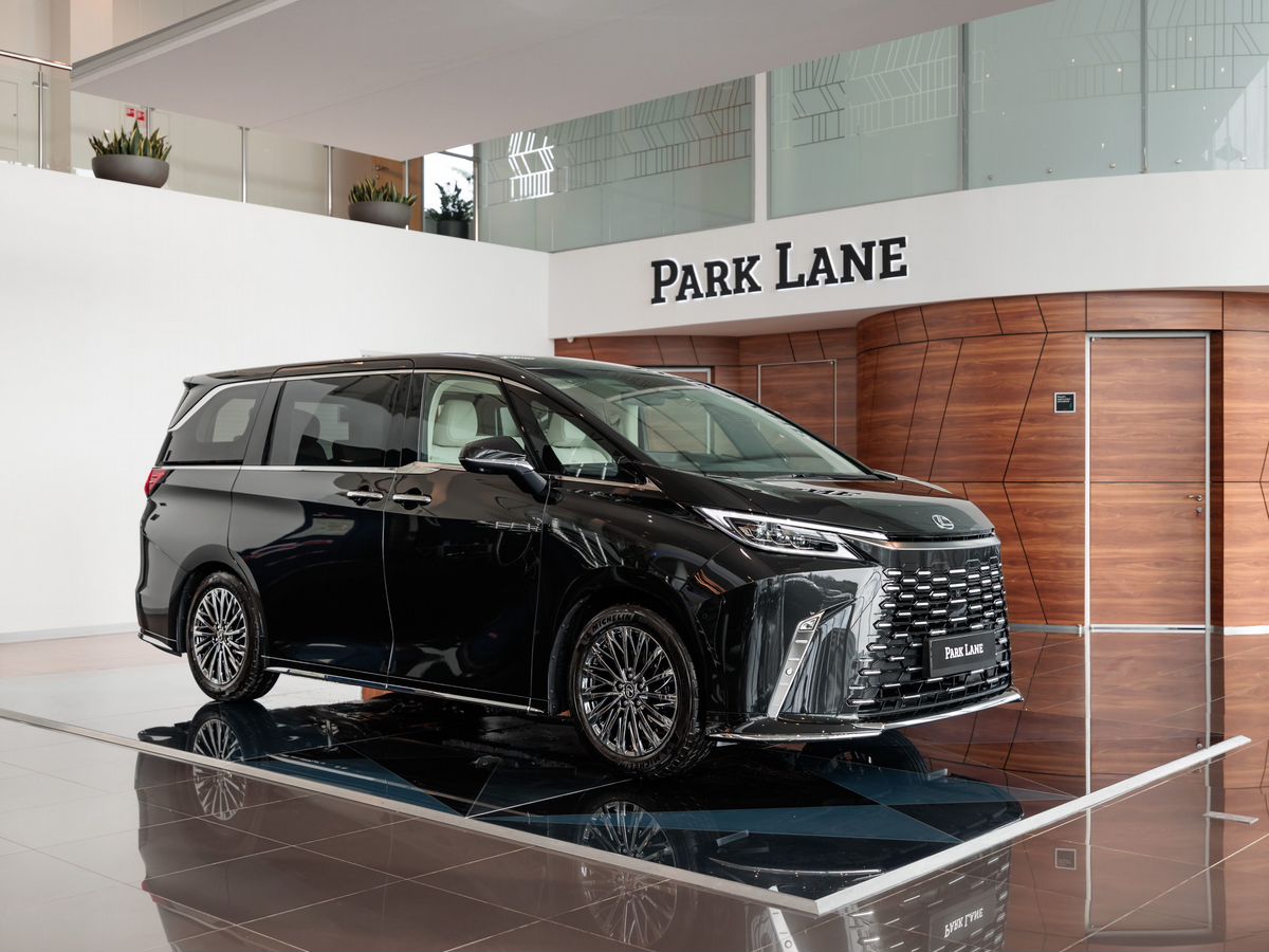 Lexus LM II 350h 2.5hyb CVT (250 л.с.) 4WD