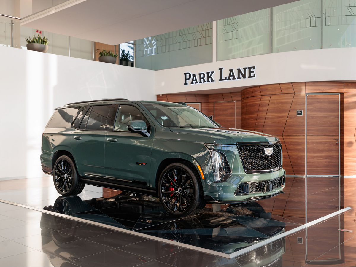 Cadillac Escalade-V I Рестайлинг 6.2 AT (682 л.с.) 4WD